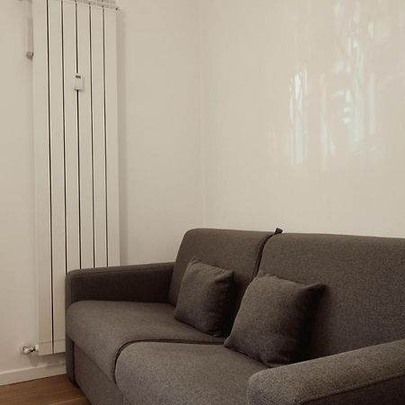 G62 Confortevole Bilocale Zona Stazione Centrale Apartment Milan Bagian luar foto